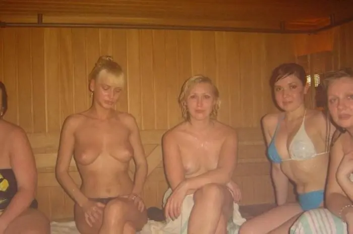 Русские девушки в банях Русские девушки в банях девушки, баня, красота, эротика, пар, веники, традиции