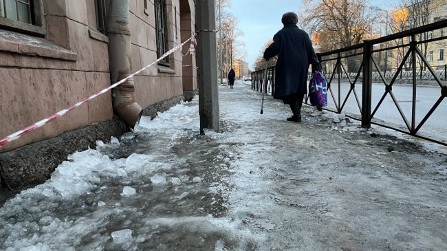 Снег, гололед и хруст костей: чем петербуржцам запомнится зима имени Беглова беглов, гололед, смольный