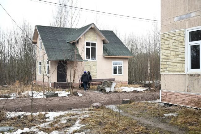 Многодетные семьи Донбасса получили пять домов от Евгения Пригожина россия, донбасс, санкт-петербург