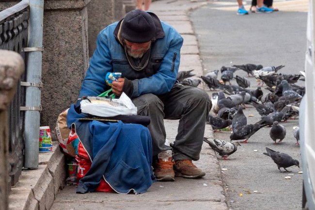 В Петербурге приняли закон, ограничивающий помощь бездомным спб, бездомные, петербург