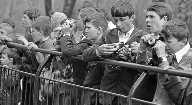 Настоящие парни 90-х: архивные фото одноклассников без пирсинга и понтов