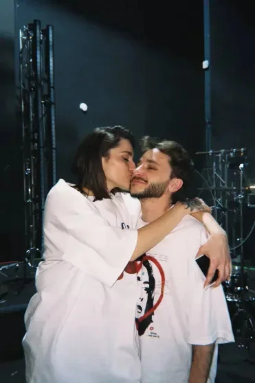 Мона уходит из соцсетей: певица не выдержала давления после расставания с Джараховым