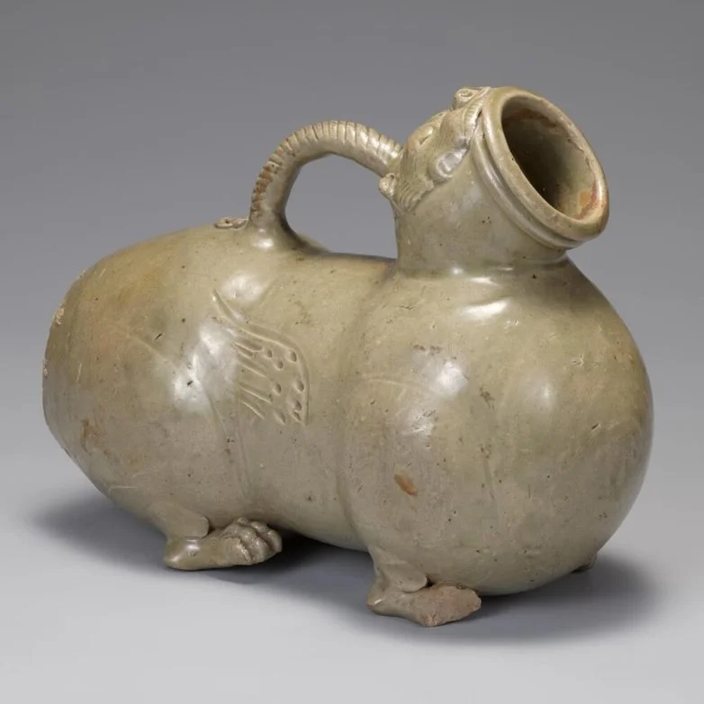 Застывшее время: 20 удивительных артефактов, в которых живут истории древних мастеров