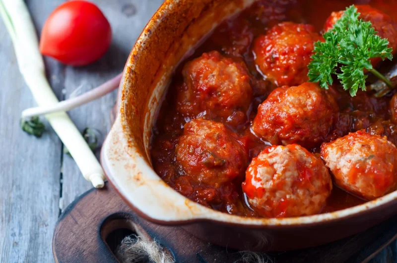 Вкусные постные тефтели: два сытных рецепта без мяса