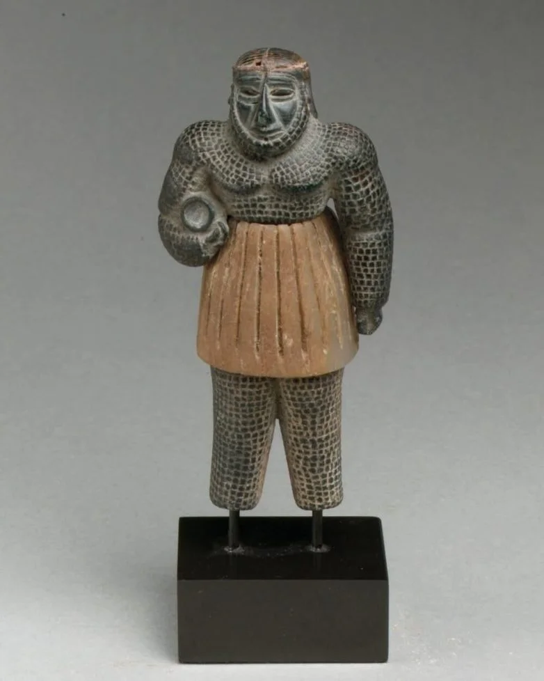 Застывшее время: 20 удивительных артефактов, в которых живут истории древних мастеров