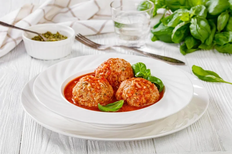 Вкусные постные тефтели: два сытных рецепта без мяса