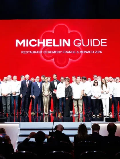 Золотой выход: княгиня Шарлен и князь Альбер II на вручении звёзд Michelin