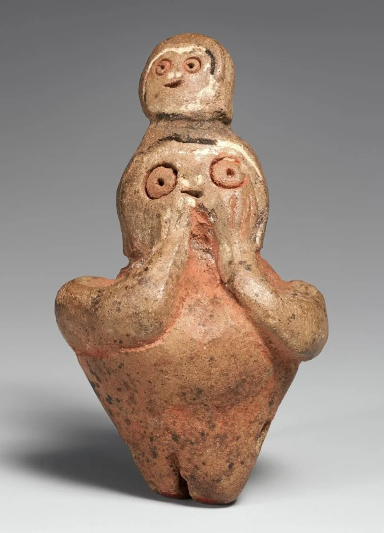 Застывшее время: 20 удивительных артефактов, в которых живут истории древних мастеров