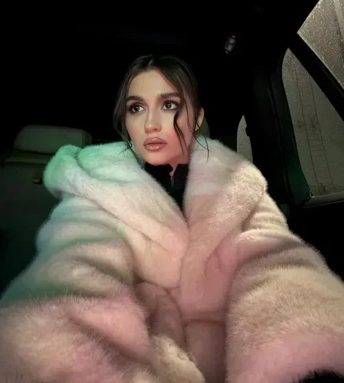 Мона уходит из соцсетей: певица не выдержала давления после расставания с Джараховым