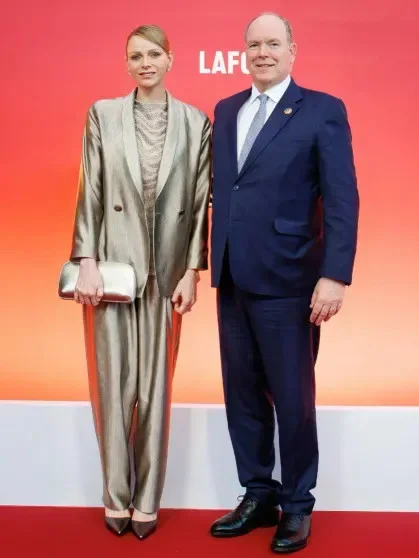 Золотой выход: княгиня Шарлен и князь Альбер II на вручении звёзд Michelin