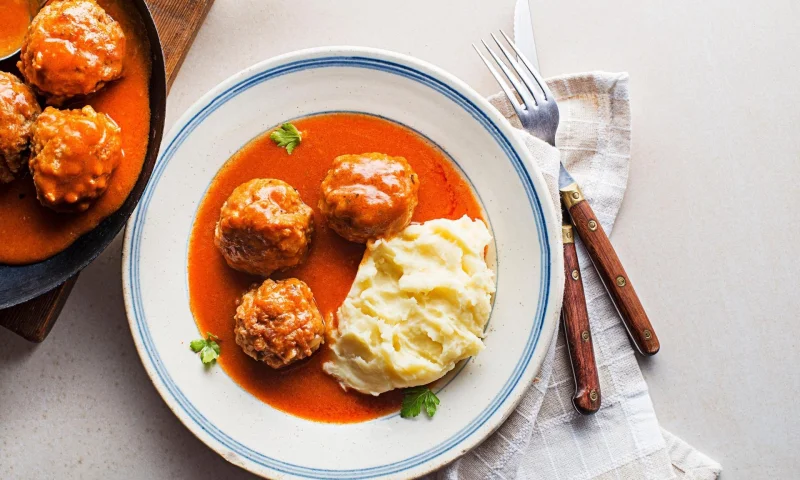 Вкусные постные тефтели: два сытных рецепта без мяса