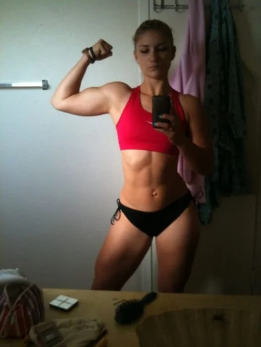 Фитнес-девушки: вдохновляющая подборка фотографий