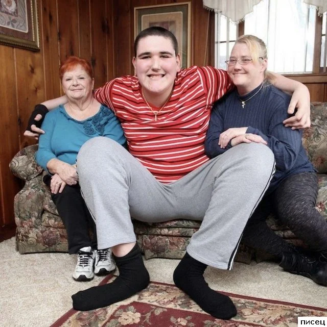 Неудобства великана: смешные промахи в жизни высоких людей