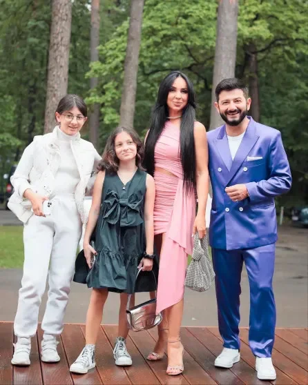 Галустян подтвердил новые отношения и заявил о работе над вопросом детей