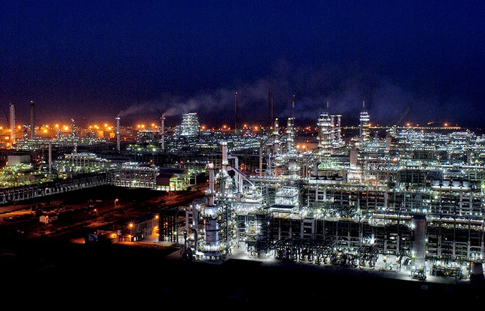 Промышленные гиганты: семь самых больших заводов на планете