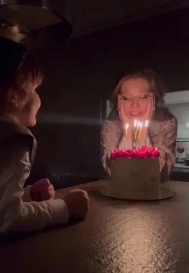 Слёзы счастья: как Елизавета Арзамасова отпраздновала свой день рождения с семьёй