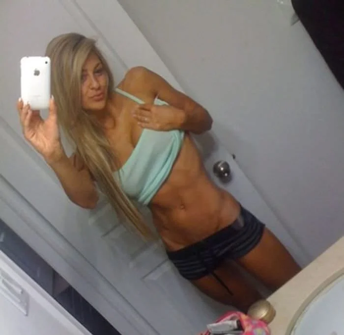 Фитнес-девушки: вдохновляющая подборка фотографий