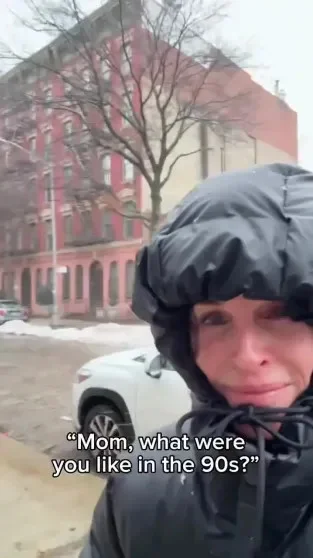 Ностальгия по 90-м: как выглядели звёзды в эпоху диско и пейджеров