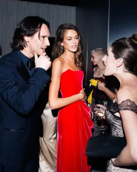 Голливудский бомонд оторвался на вечеринке после "Оскара": эксклюзивные кадры