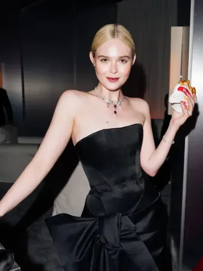 Голливудский бомонд оторвался на вечеринке после "Оскара": эксклюзивные кадры