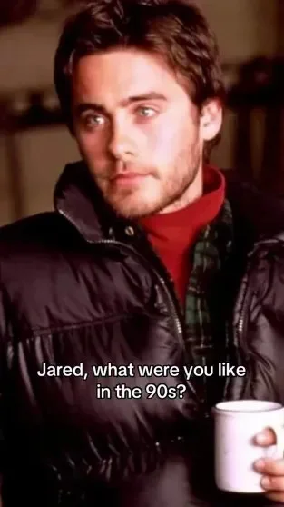 Ностальгия по 90-м: как выглядели звёзды в эпоху диско и пейджеров