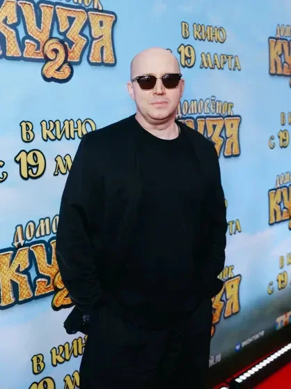 «Это бред сивой кобылы»: отец Сергея Бурунова ответил на обвинения актёра