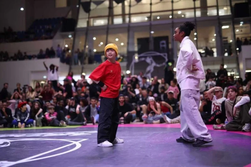 Гениальное слияние: 13-летний танцор из Китая стал чемпионом мира, соединив брейк-данс с «пьяным стилем» ушу