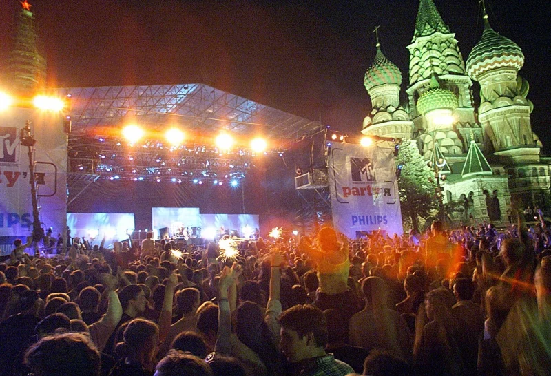 Как рок-гиганты штурмовали Красную площадь: 5 легендарных концертов у Кремля