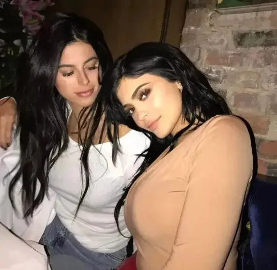 «Ой, это далеко»: почему ассистентка ушла от Кайли Дженнер после пяти лет работы