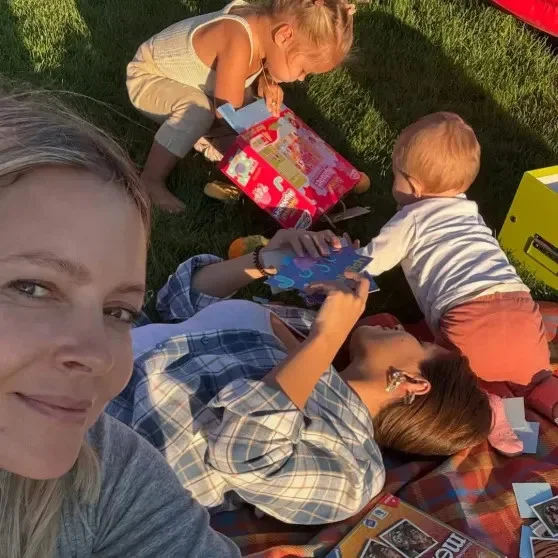 Виктория Манасир отпраздновала 45-летие в кругу семьи и друзей