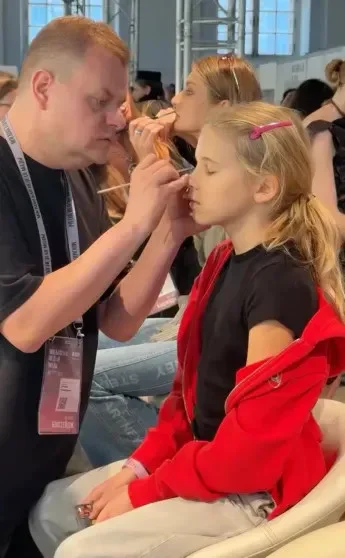 Звёздные наследники: дети Бондарчука, Дайнеко и других знаменитостей вышли на подиум