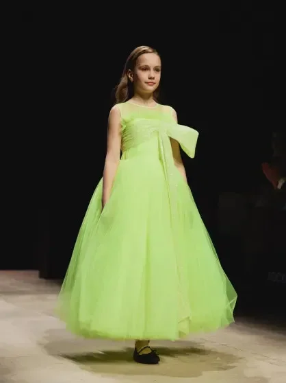 Звёздные наследники: дети Бондарчука, Дайнеко и других знаменитостей вышли на подиум