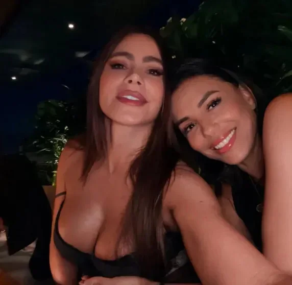 Еве Лонгории исполнился 51 год: как звезда отметила юбилей