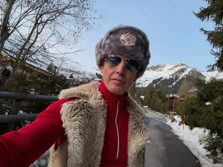 Джеймс Блант в шапке с российским гербом: скандал, хейт и неожиданная поддержка