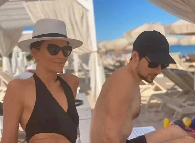 Архивные фото и скандал: Ирина Болгар против версии Павла Дурова об их отношениях