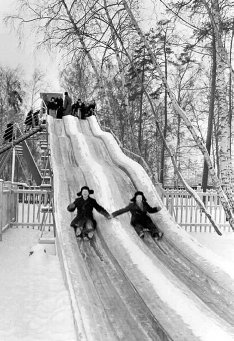 Снимки, которые помнят: душевная подборка фотографий и артефактов советской эпохи