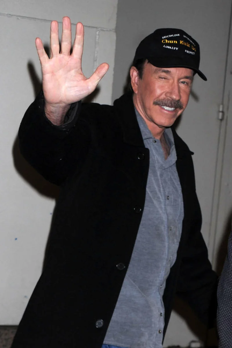 Мир прощается с легендой: умер Чак Норрис