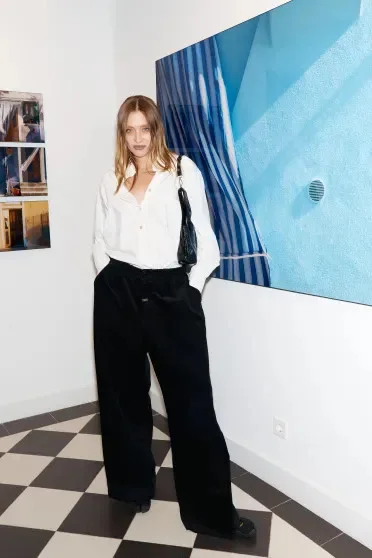 Светская тусовка на открытии выставки Тима Парщикова Color Matrix