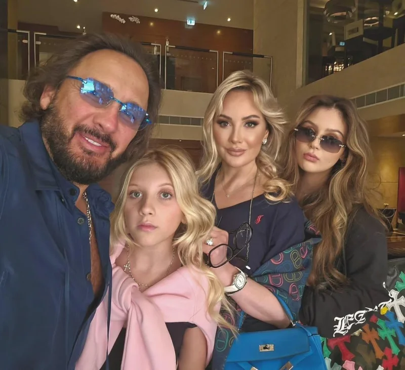 Дочь Стаса Михайлова Иванна вызвала восторг в сети стильной фотосессией