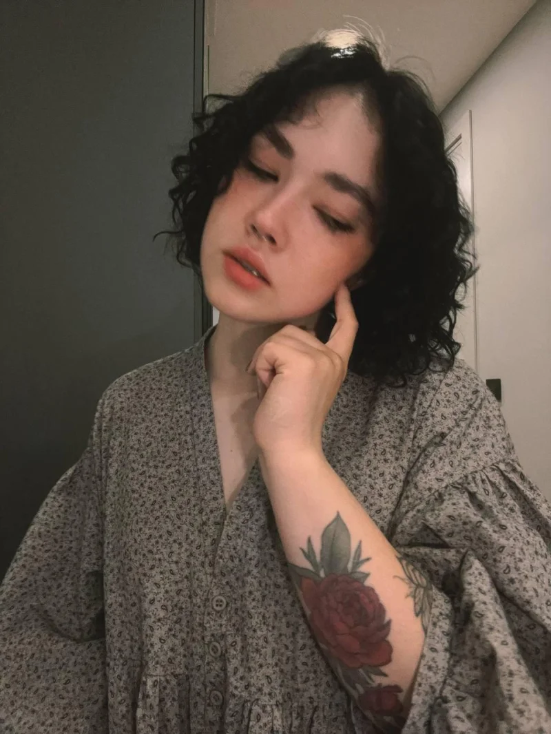 Неожиданный сюрприз: блогер Анастазис получила предложение в «киндере»