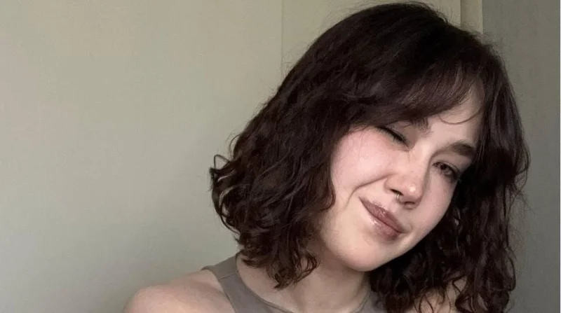 Неожиданный сюрприз: блогер Анастазис получила предложение в «киндере»