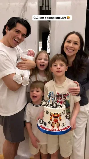 Лерчек ненадолго покинула больницу ради празднования дня рождения сына