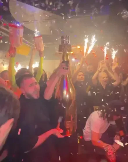 Ксения Собчак и Тимати зажгли на вечеринке в клубе Kiki