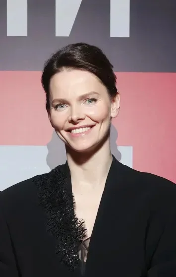 Звёздный состав: Елизавета Боярская и коллеги на фестивале студенческого театра