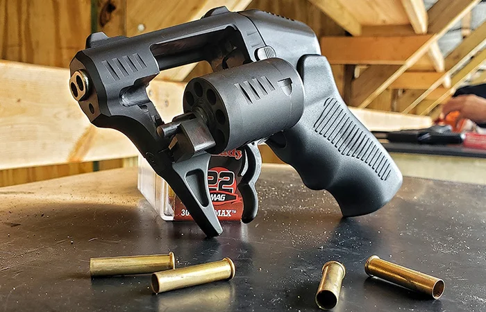 7 самых странных пистолетов, которые выглядят как оружие будущего