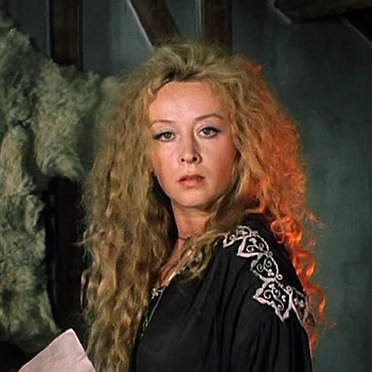 Ностальгия по стилю: 10+ культовых образов из фильмов нашего детства