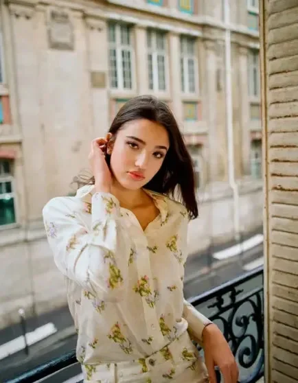 Дочь Беллуччи и Касселя впервые на обложке Vogue