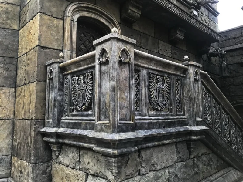 Рыцари на Волге: как самарский предприниматель построил замок мечты для своего отца