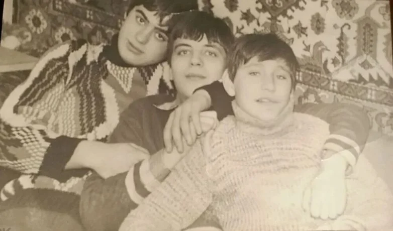 Детство без гаджетов: Когда мальчики гордились силой, а не шмотками