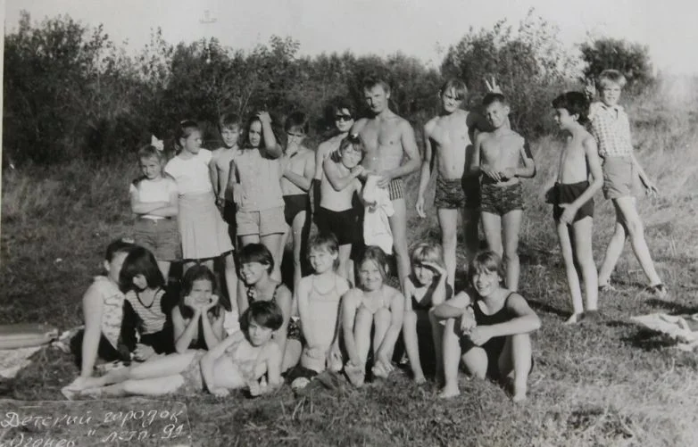 Детство без гаджетов: Когда мальчики гордились силой, а не шмотками